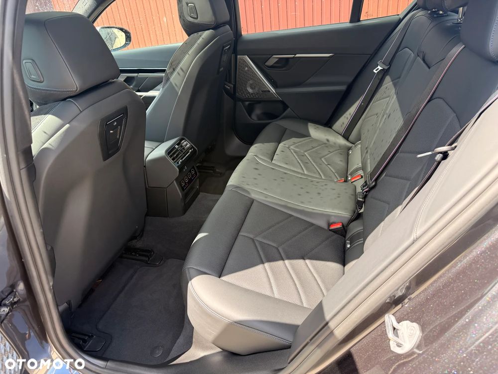 BMW Seria 5 520d mHEV M Sport - 14