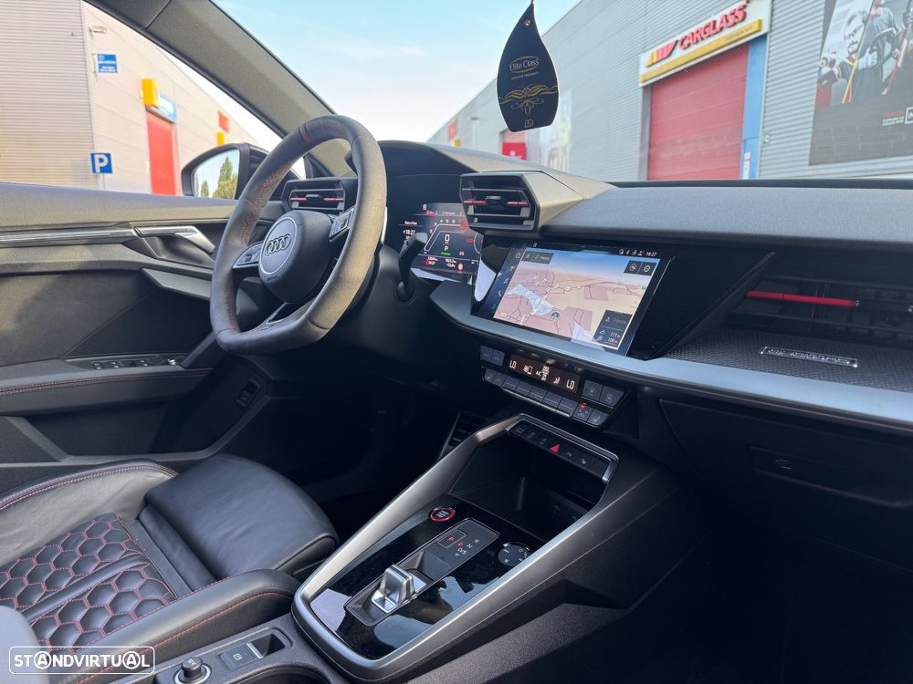 Audi RS3 Limousine 2.5 TFSI quattro S tronic - 11