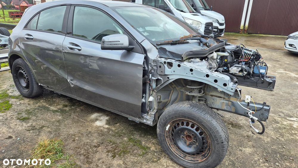 Mercedes-Benz Klasa A 180 - 3