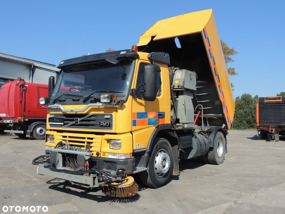 Volvo FM7 Zamiatarka, 350KM, Johnston-Beam, 2000rok - 1
