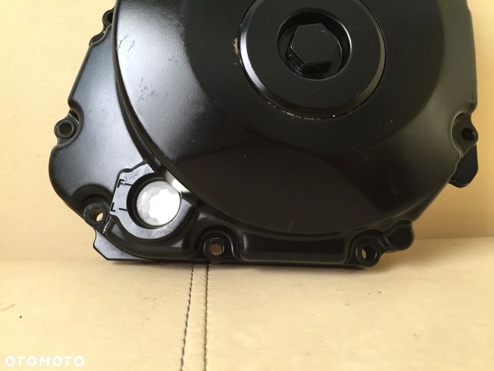 DEKIEL DEKIELEK POKRYWA OSŁONA SPRZĘGŁA SUZUKI GSR 600 750 - 4