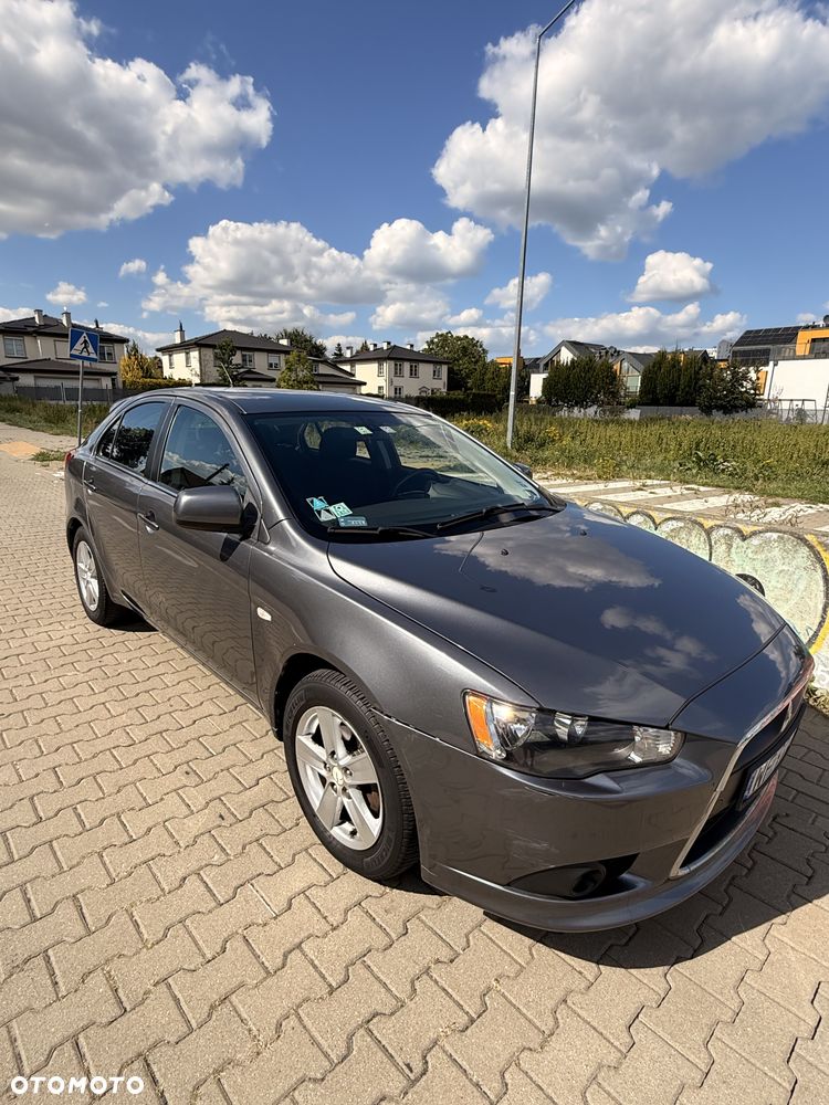 Mitsubishi Lancer 2010 photo 4