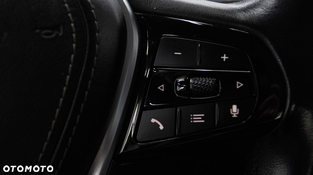 BMW Seria 5 520d xDrive Luxury Line - 17