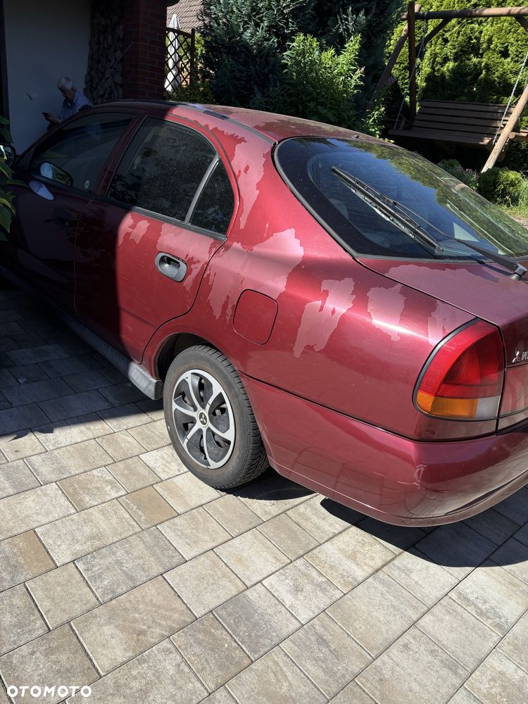 Mitsubishi Carisma - 4