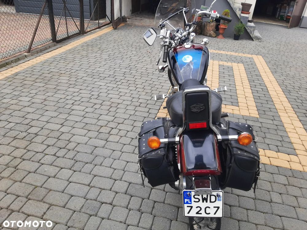 Suzuki Intruder - 6