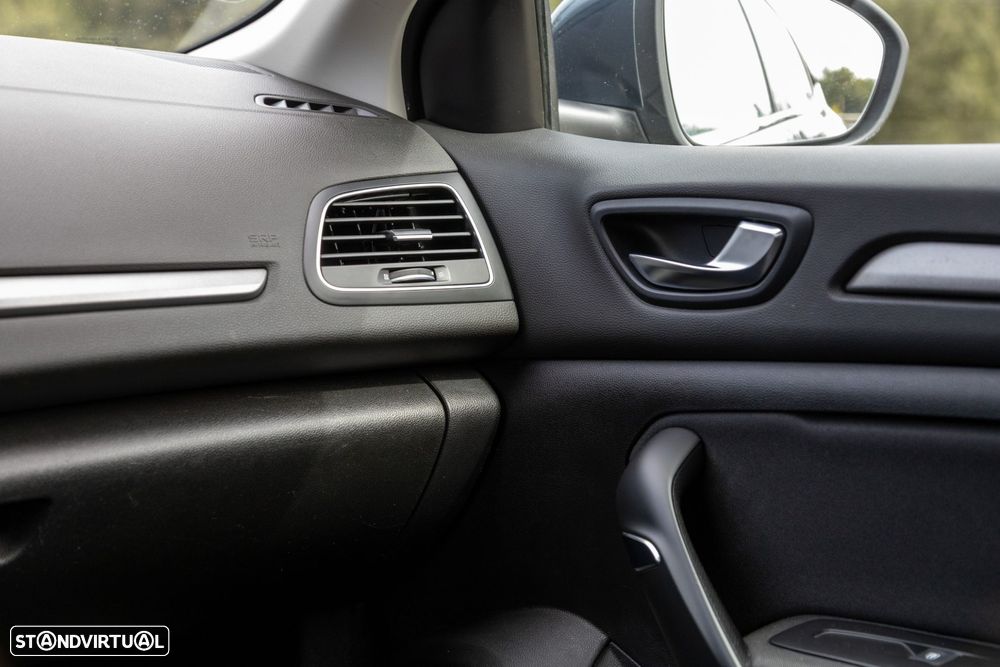 Renault Mégane 1.5 Blue dCi Intens EDC - 48