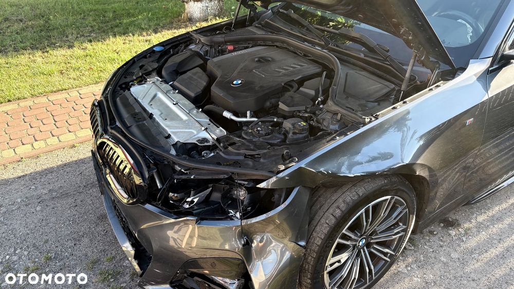 BMW Seria 3 330i M Sport - 9