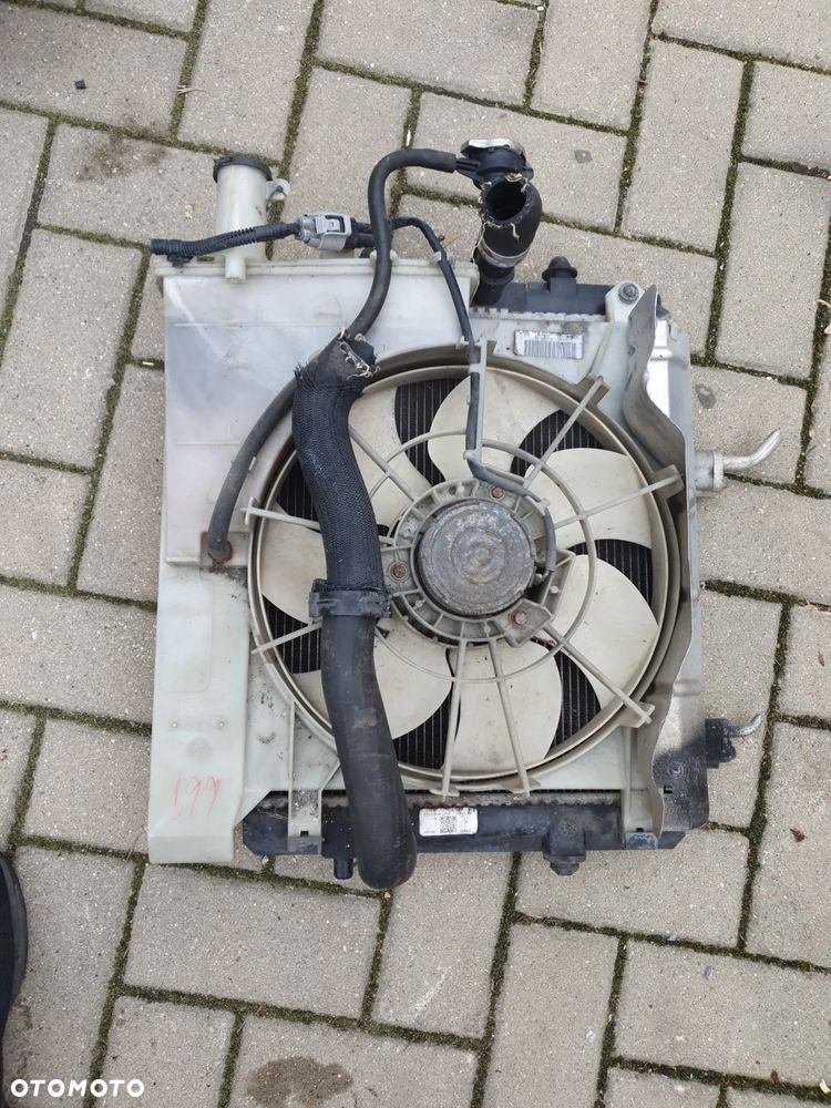 CHŁODNICA WODY  KLIMATYZACJI WENTYLATOR TOYOTA AYGO I 1.0 - 1