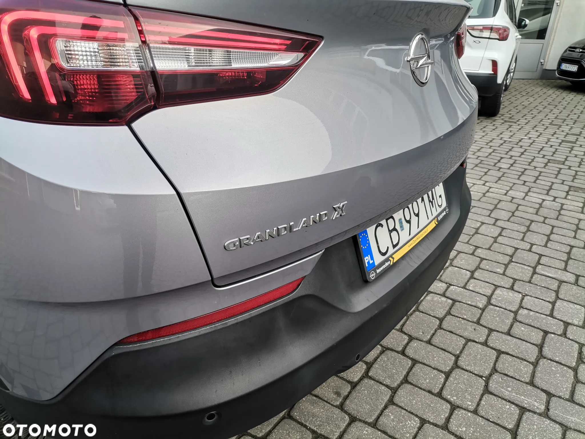 Opel Grandland X 1.2 T GPF Enjoy S&S - 8