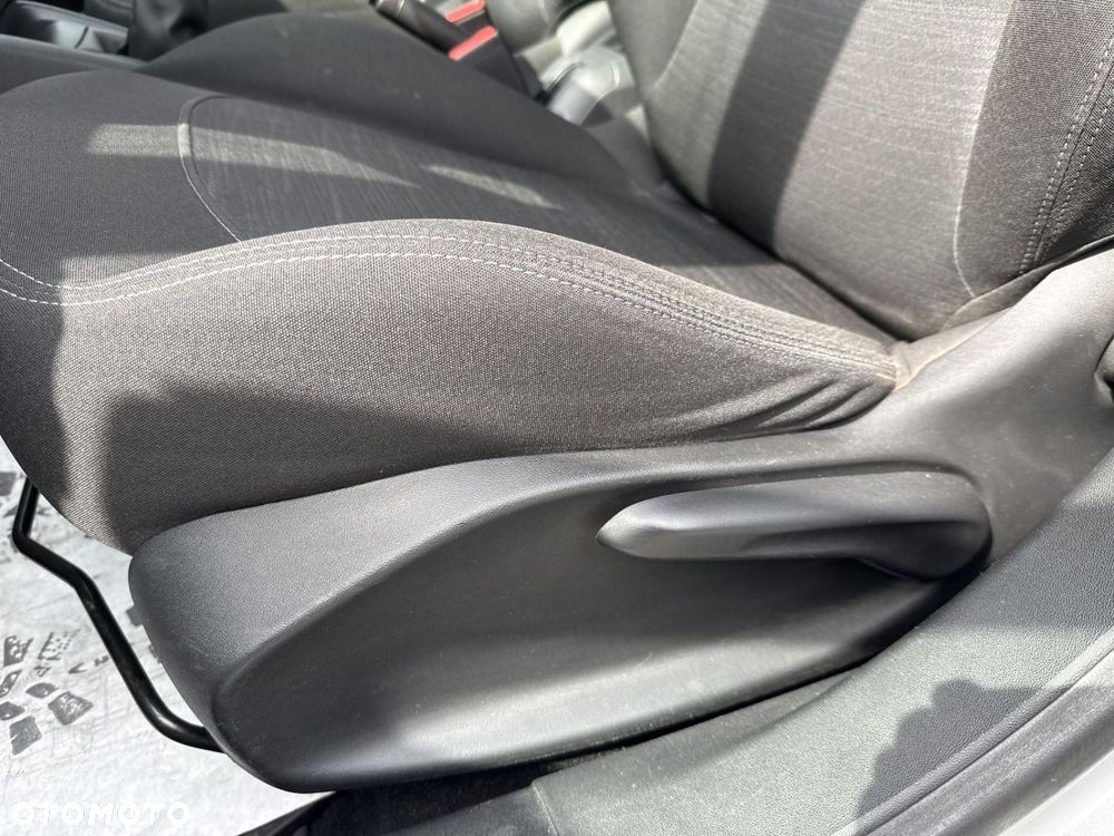 Peugeot 208 1.4 HDi Access - 13