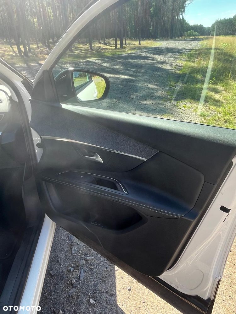 Peugeot 3008 1.2 PureTech Allure Pack S&S EAT8 - 8