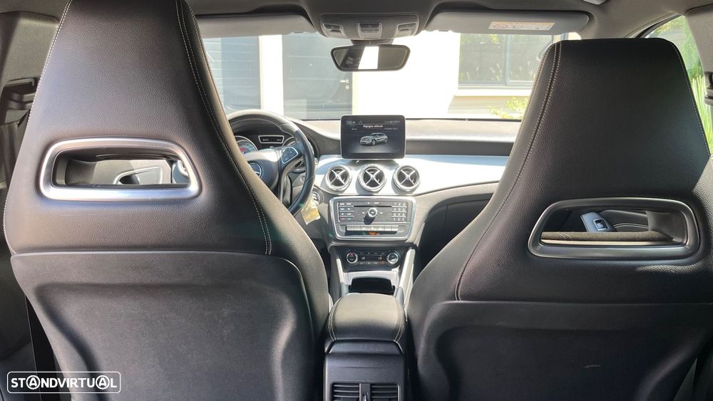 Mercedes-Benz GLA 200 (CDI) d 4Matic 7G-DCT Urban - 10