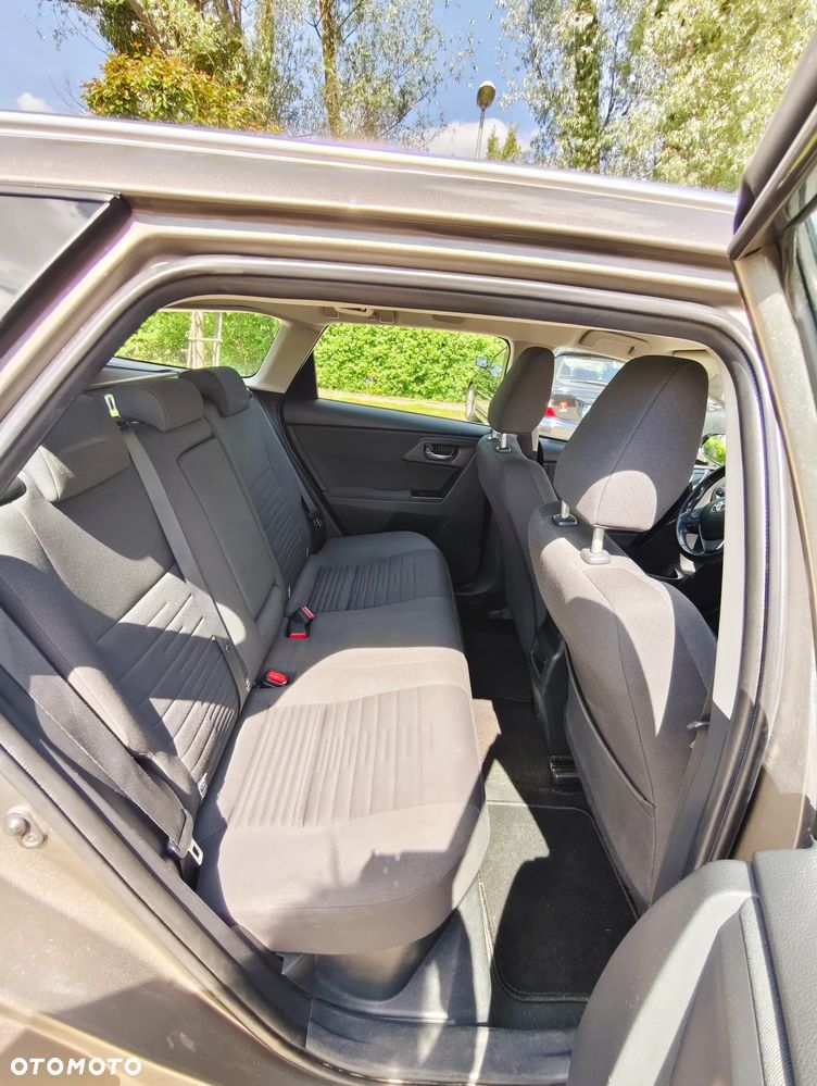 Toyota Auris Hybrid 135 Prestige - 16