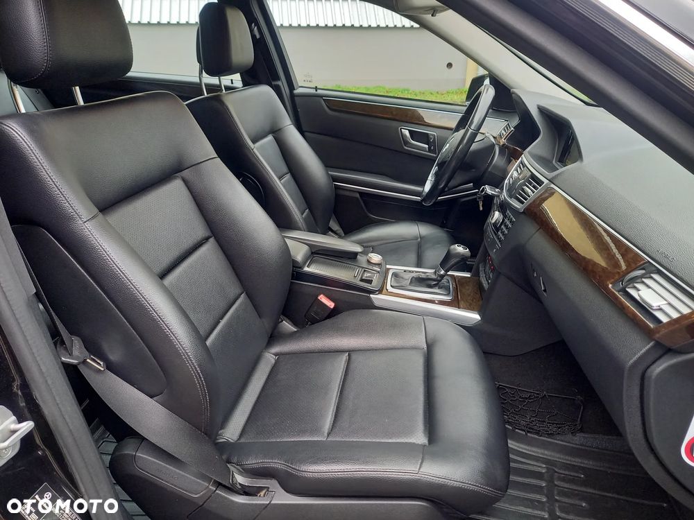 Mercedes-Benz Klasa E 200 CDI DPF BlueEFFICIENCY 7G-TRONIC - 24