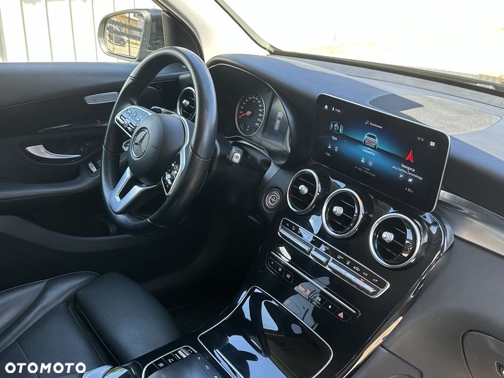 Mercedes-Benz GLC 300 de 4-Matic Business Edition - 21