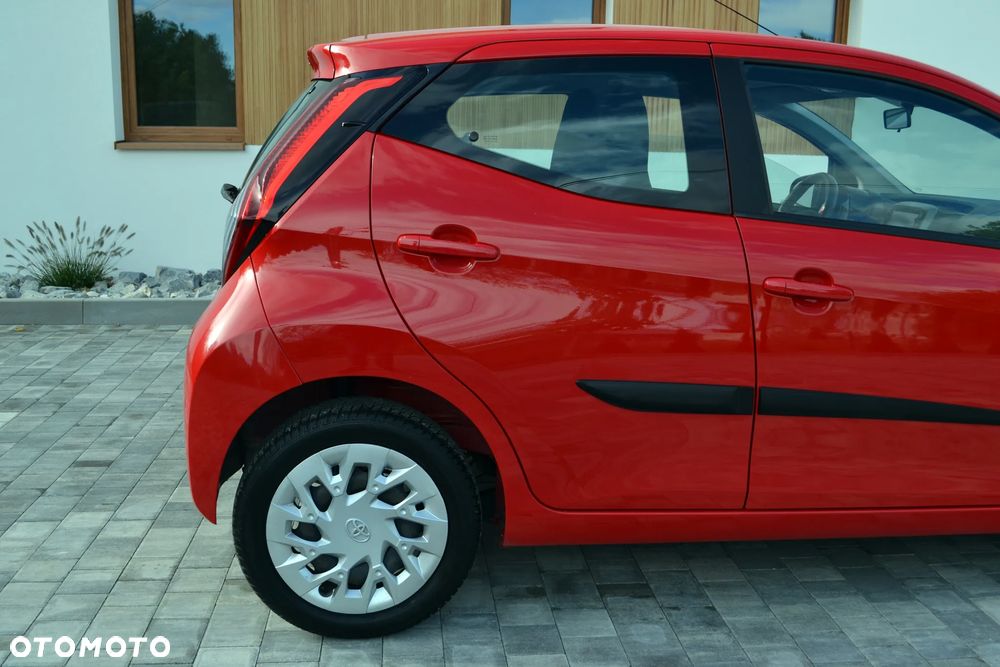 Toyota Aygo x.shift x-play connect - 9