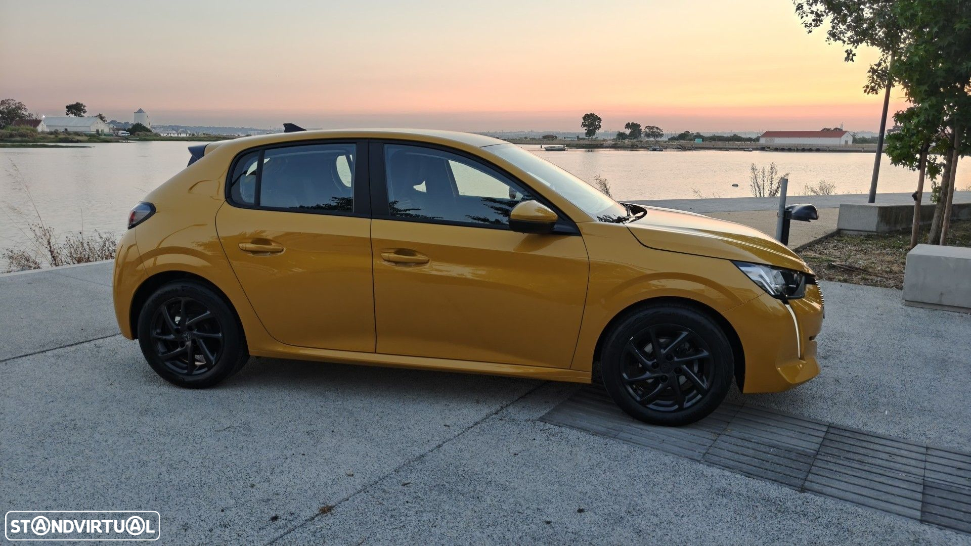 Peugeot 208 1.2 PureTech Active - 11