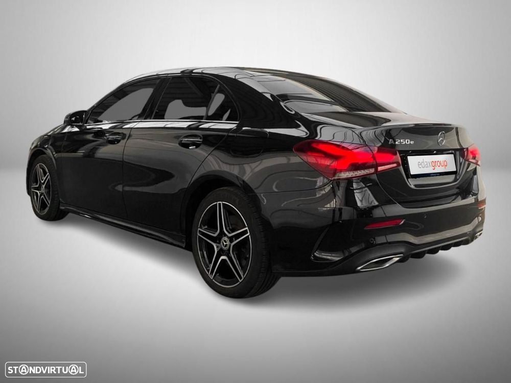 Mercedes-Benz A 250 Limousine - 2