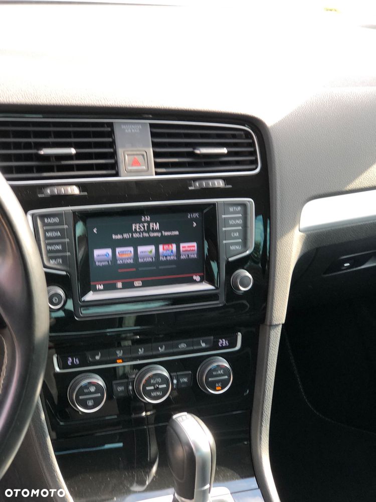 Volkswagen Golf 1.2 TSI BlueMotion Technology DSG Lounge - 26