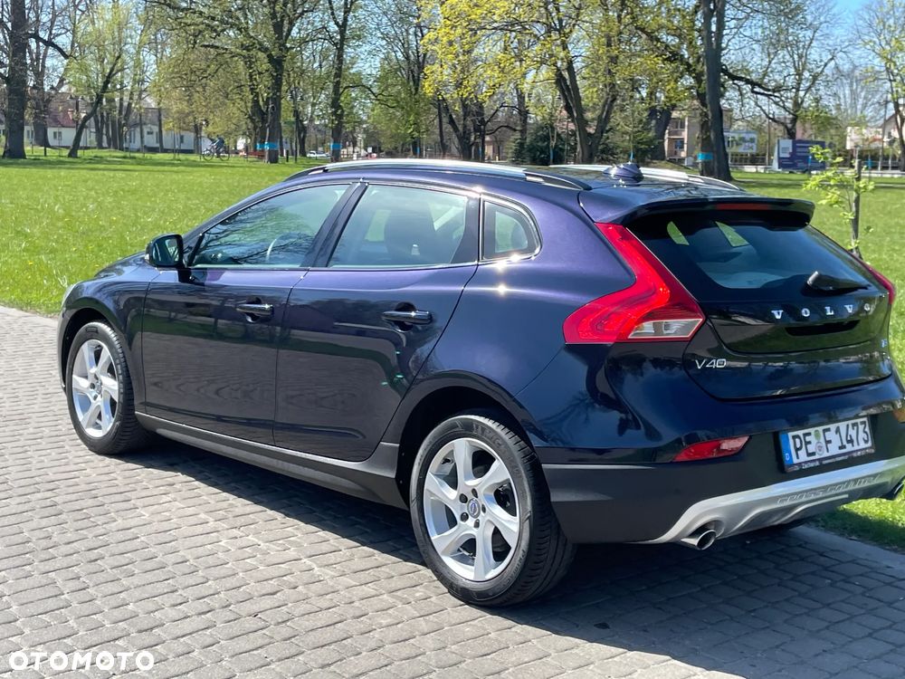 Volvo V40 Cross Country T3 Momentum - 8