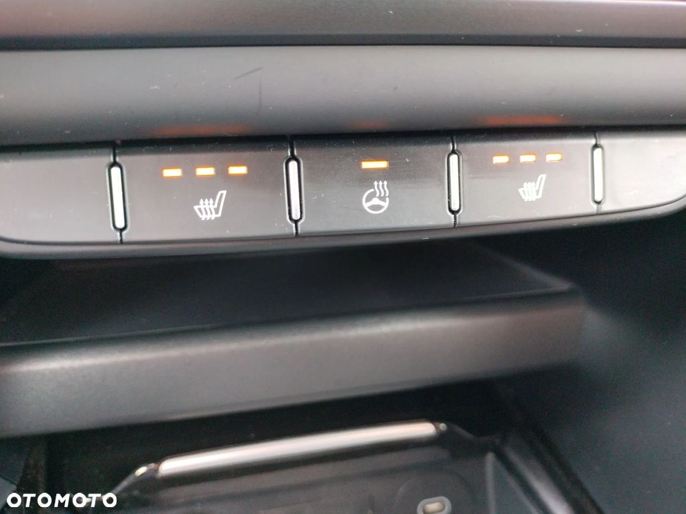 Kia Ceed 1.5 T-GDI Tribute - 38