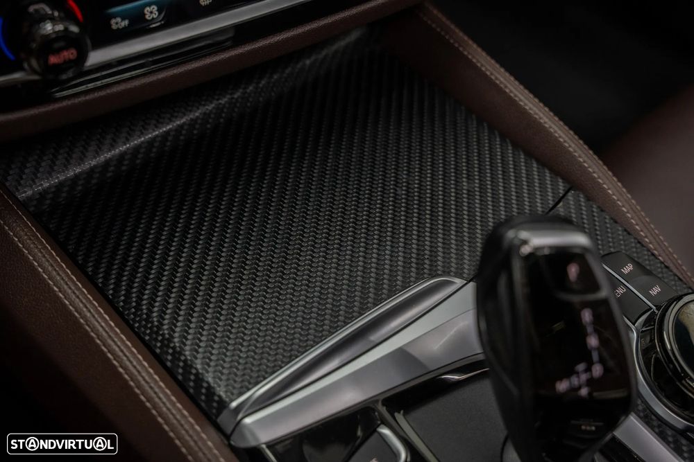 BMW M550d xDrive Auto - 22