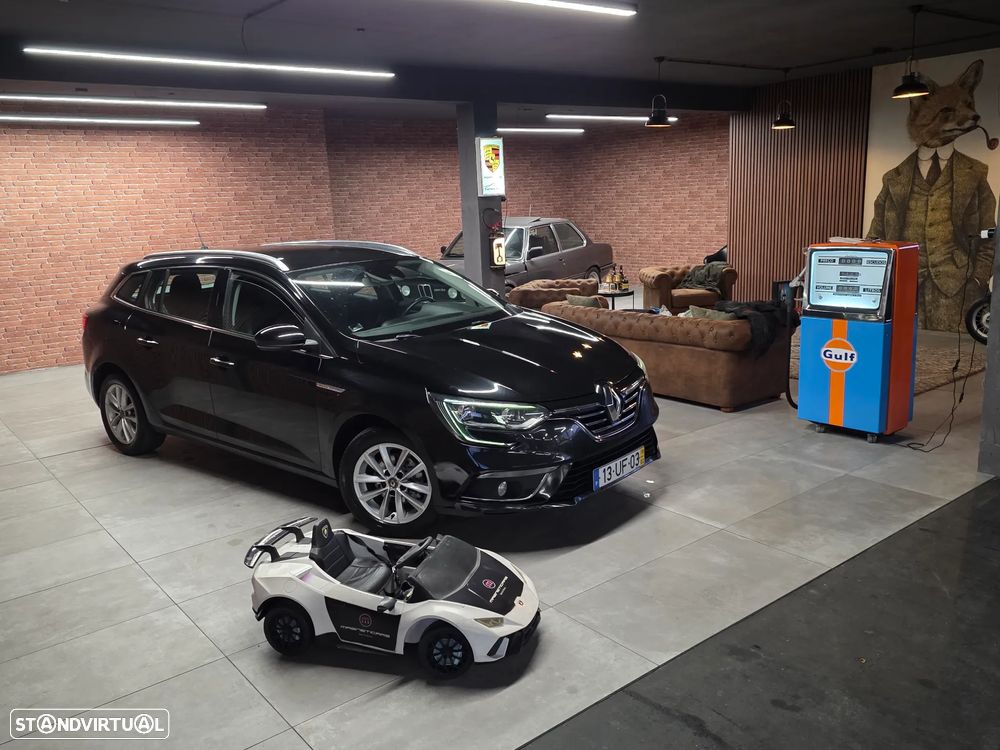 Renault Mégane Sport Tourer 1.5 dCi Intens - 1