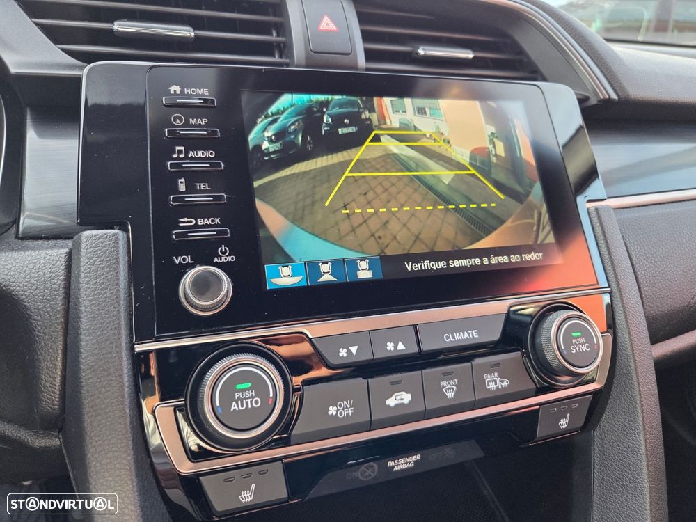 Honda Civic 1.0 i-VTEC Executive - 26
