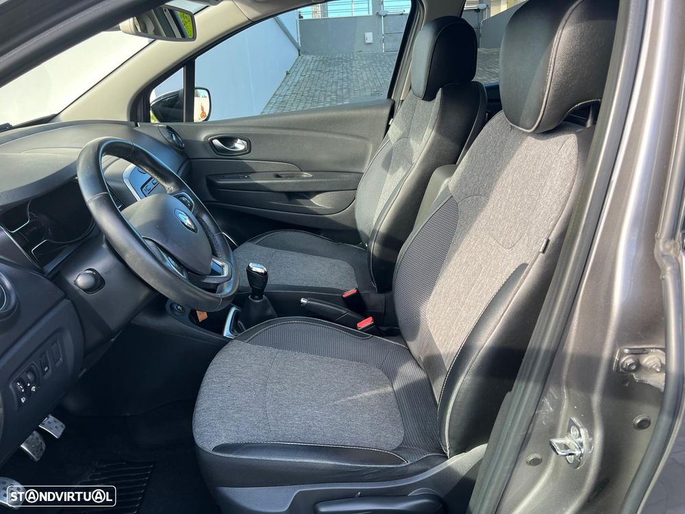 Renault Captur 1.5 dCi Exclusive - 14