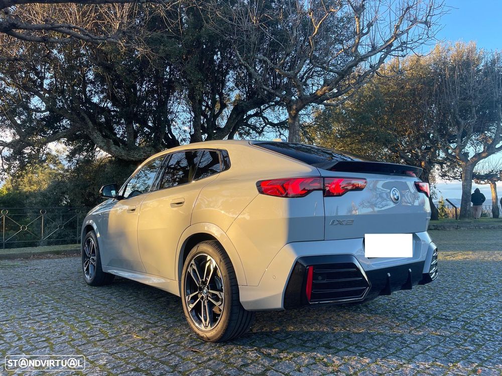 BMW iX2 xDrive30 Pack Desportivo M - 2