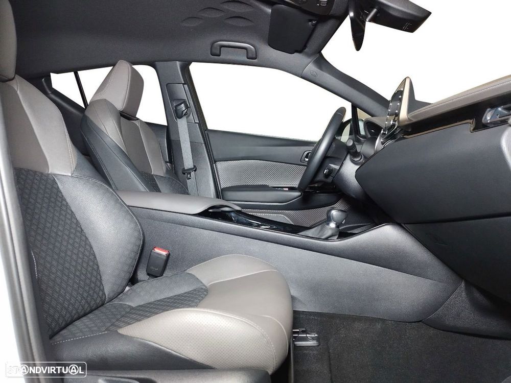 Toyota C-HR - 10