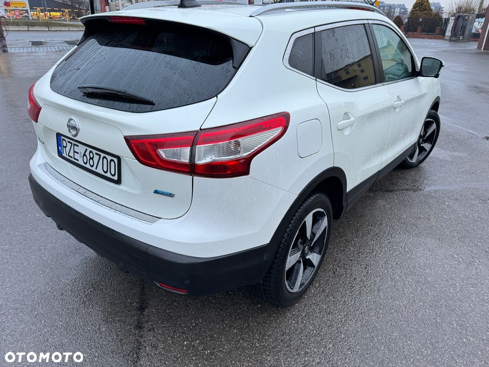 Nissan Qashqai - 10