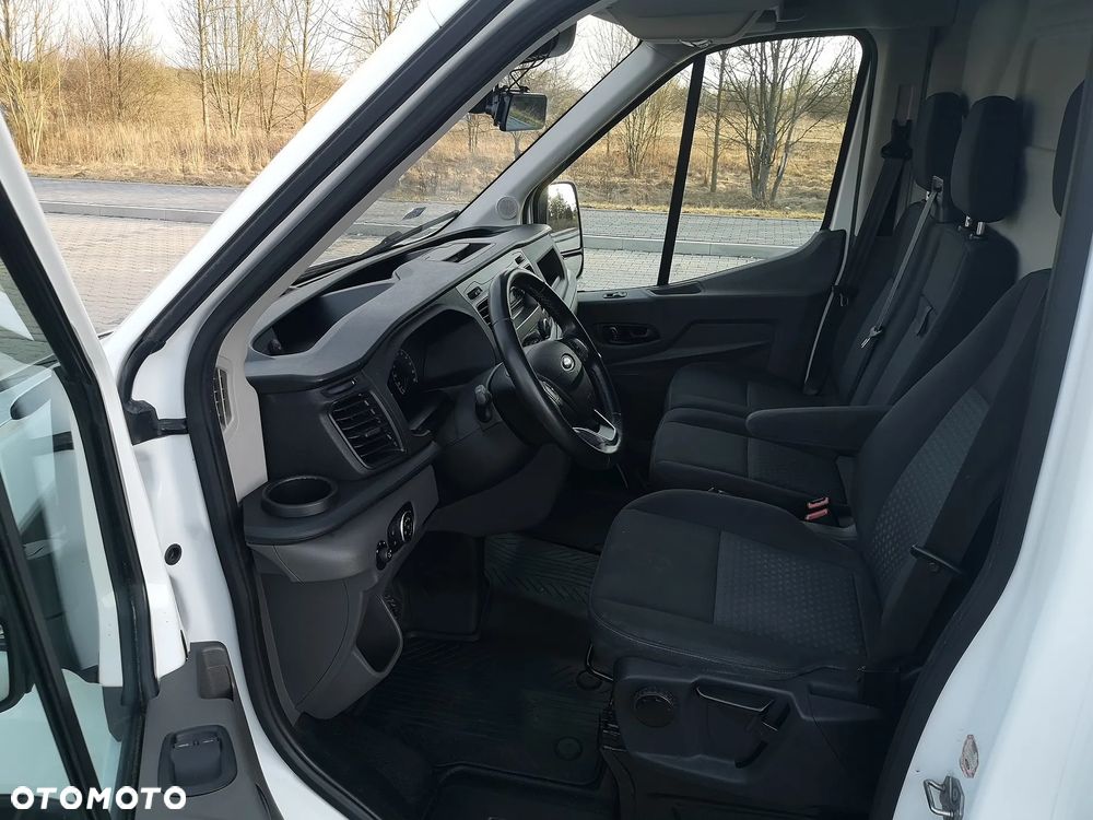 Ford Transit - 13