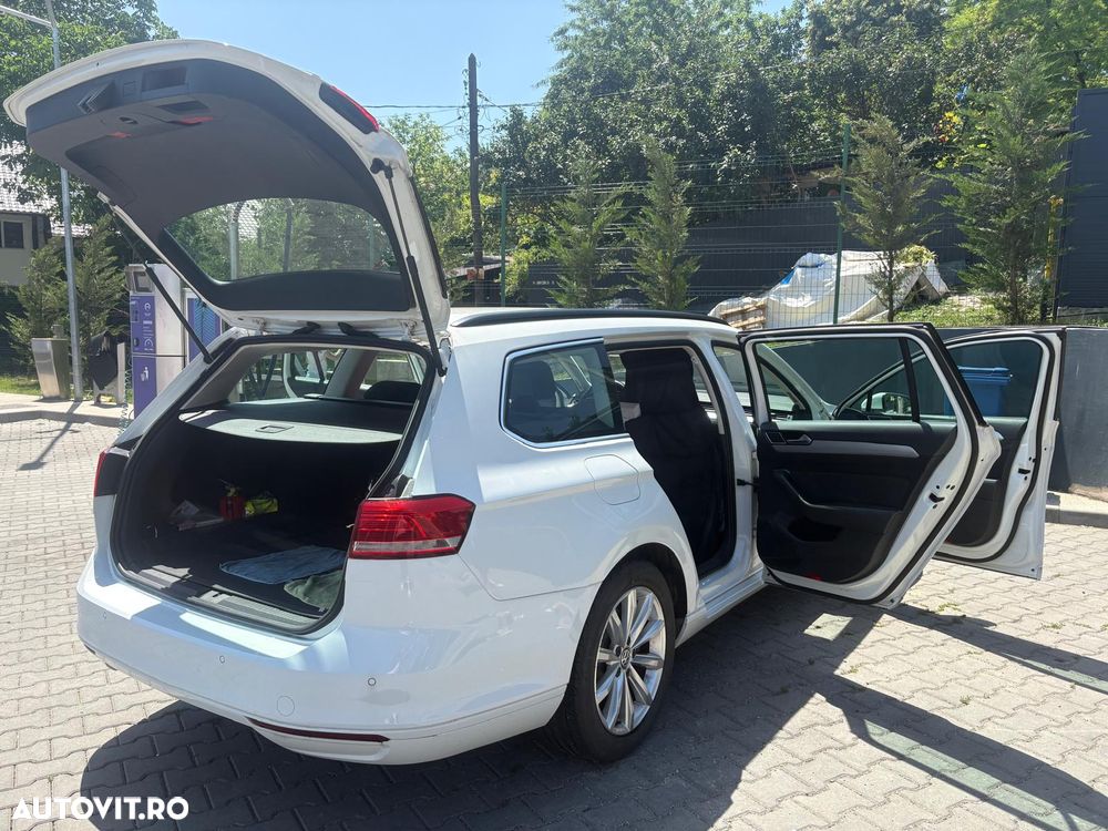 Volkswagen Passat 2.0 TDI (BlueMotion Technology) Comfortline - 13