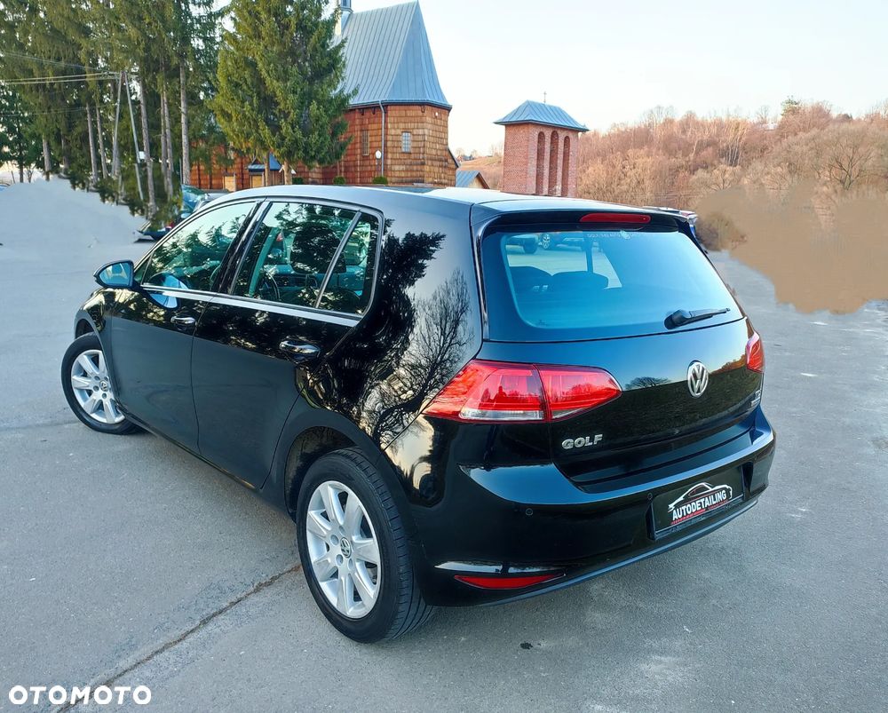 Volkswagen Golf - 15