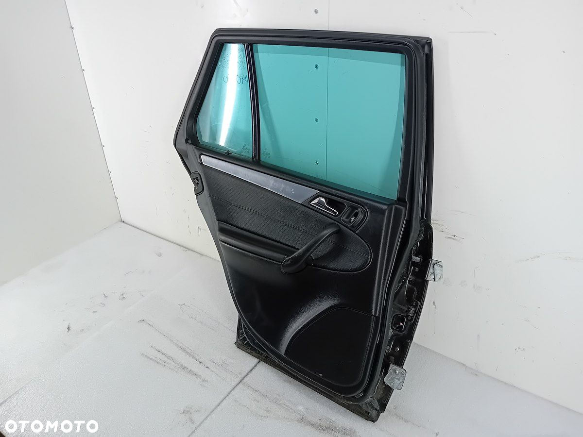 DRZWI LEWY TYŁ MERCEDES-BENZ KLASA C W203 KOMBI 040 - 5