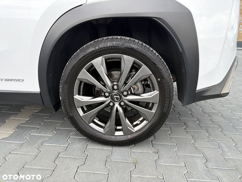 Lexus UX - 19