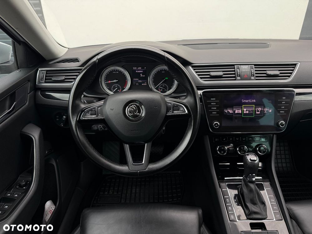 Skoda Superb 2.0 TDI 4x4 DSG L&K - 9
