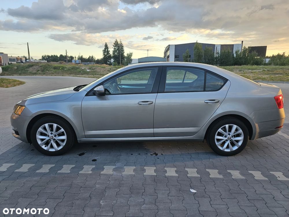 Skoda Octavia 1.6 TDI Ambition - 4