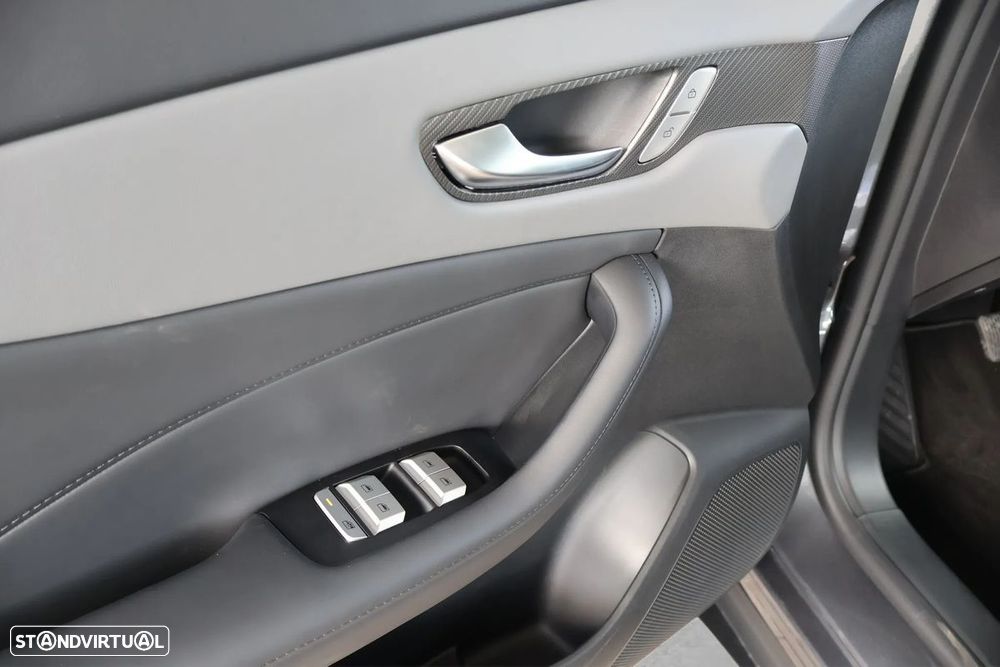 MG MGS5 EV 64 kWh Luxury - 12