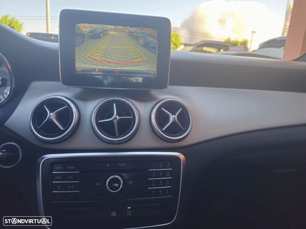 Mercedes-Benz CLA 180 d Urban - 10