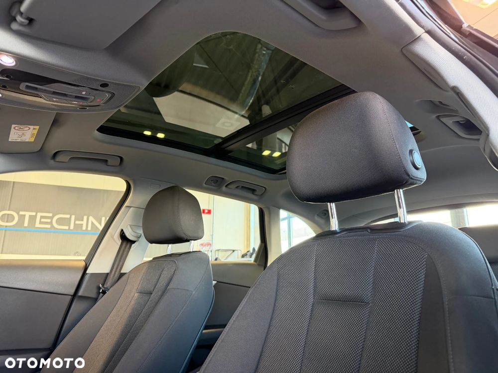 Audi A4 Avant 2.0 TDI ultra S tronic - 16