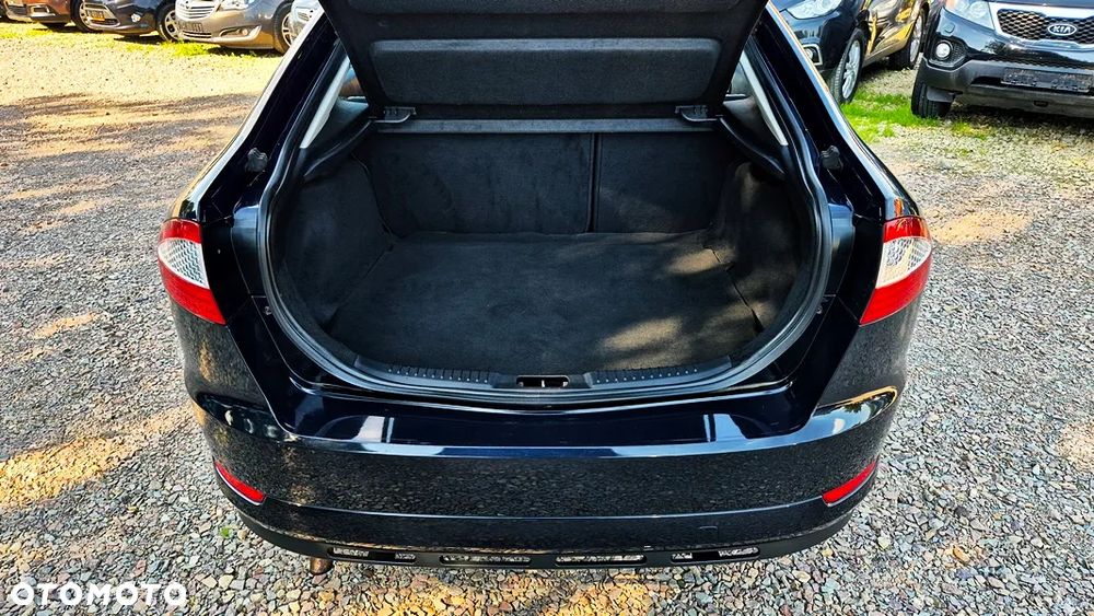 Ford Mondeo - 33