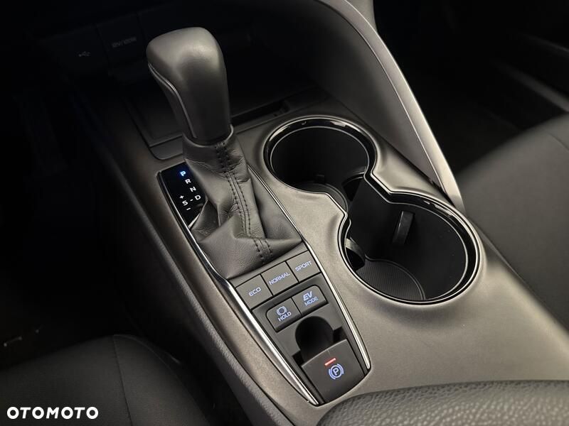 Toyota Camry 2022
