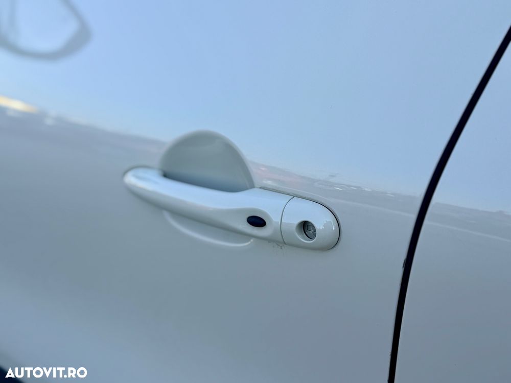 Renault Captur - 22