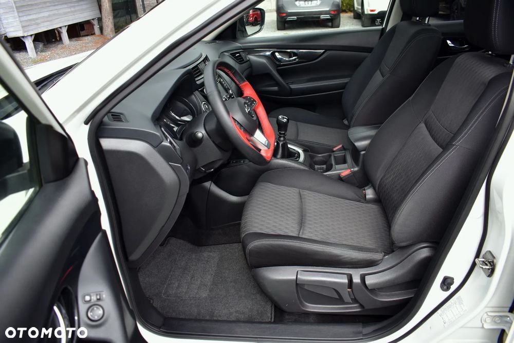 Nissan X-Trail 1.6 DIG-T N-Vision - 21