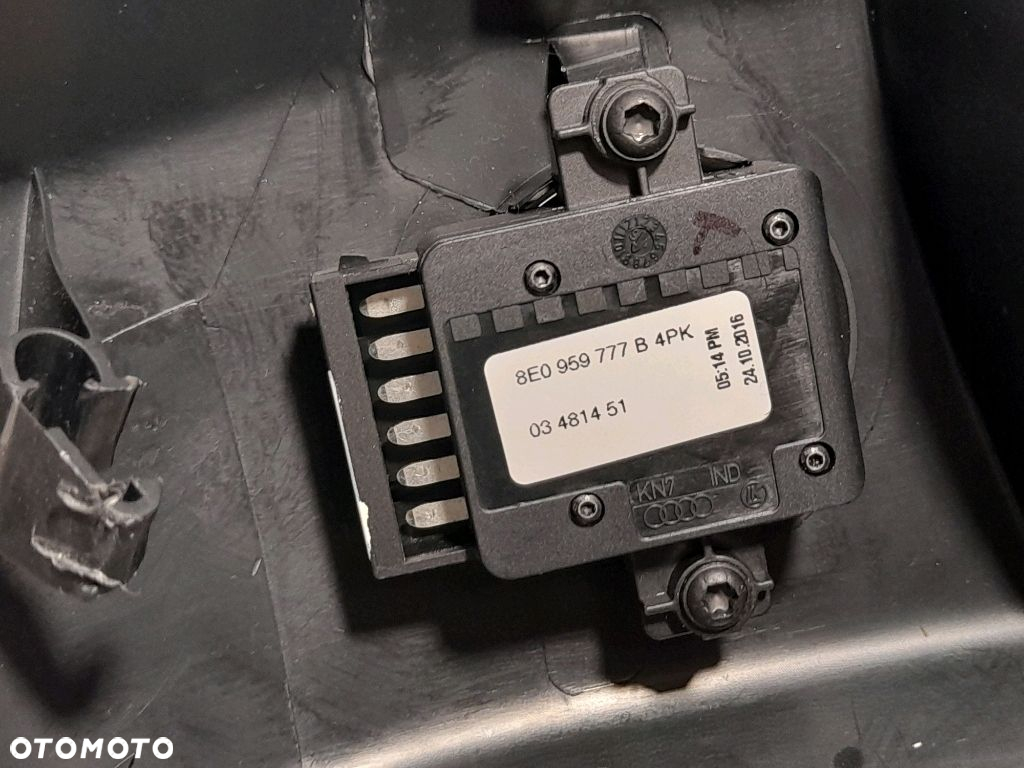 AUDI A6 C7 4G OBUDOWA OSŁONA FOTELA KIEROWCY 8T0881325K MODUŁ 8E0959777B - 7