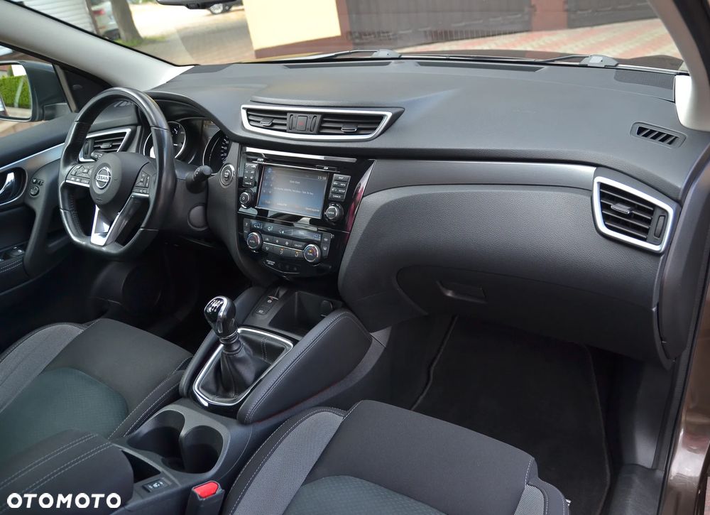 Nissan Qashqai 1.6 DCi N-Connecta EU6 - 19