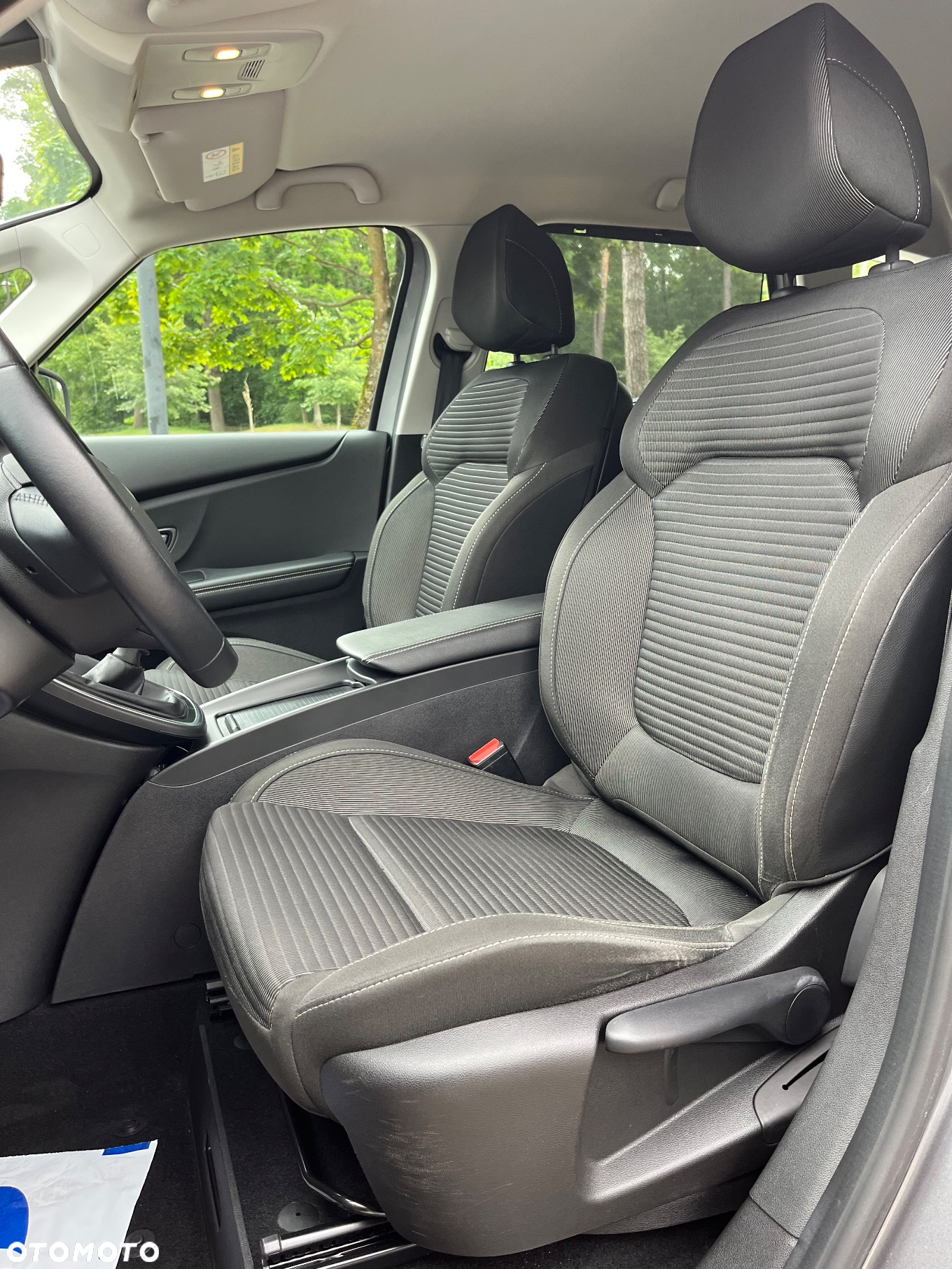 Renault Scenic 1.6 dCi Intens - 23