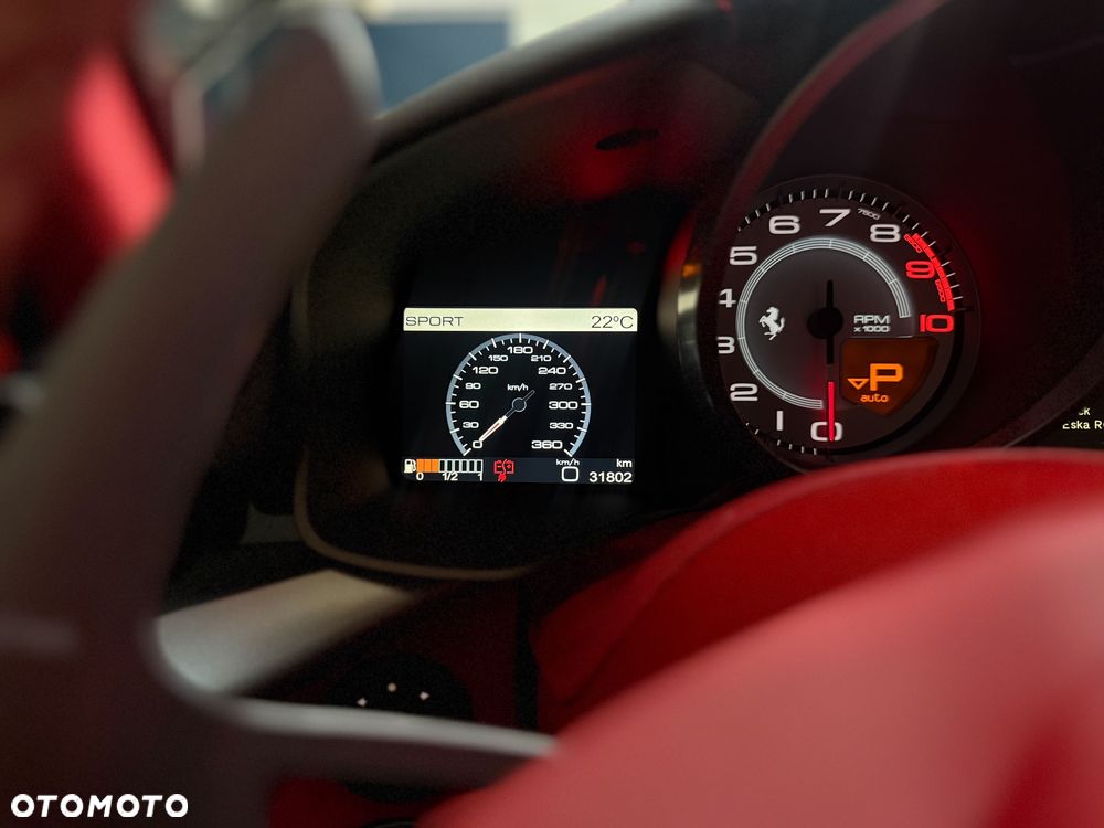 Ferrari F12berlinetta - 33